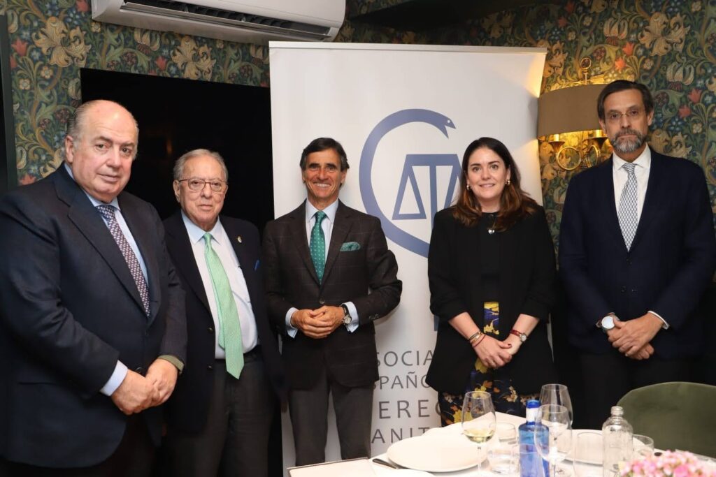 Cristina Gil Membrado, galardonada con el VIII Premio Nacional de Derecho Sanitario